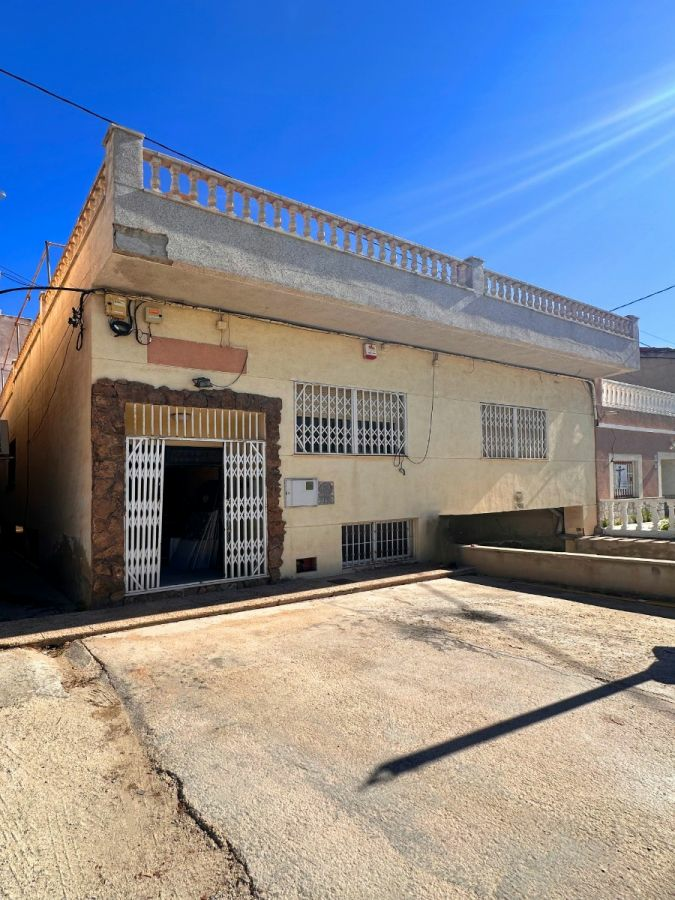 Terraced House In Orihuela, Spain (200 M²)