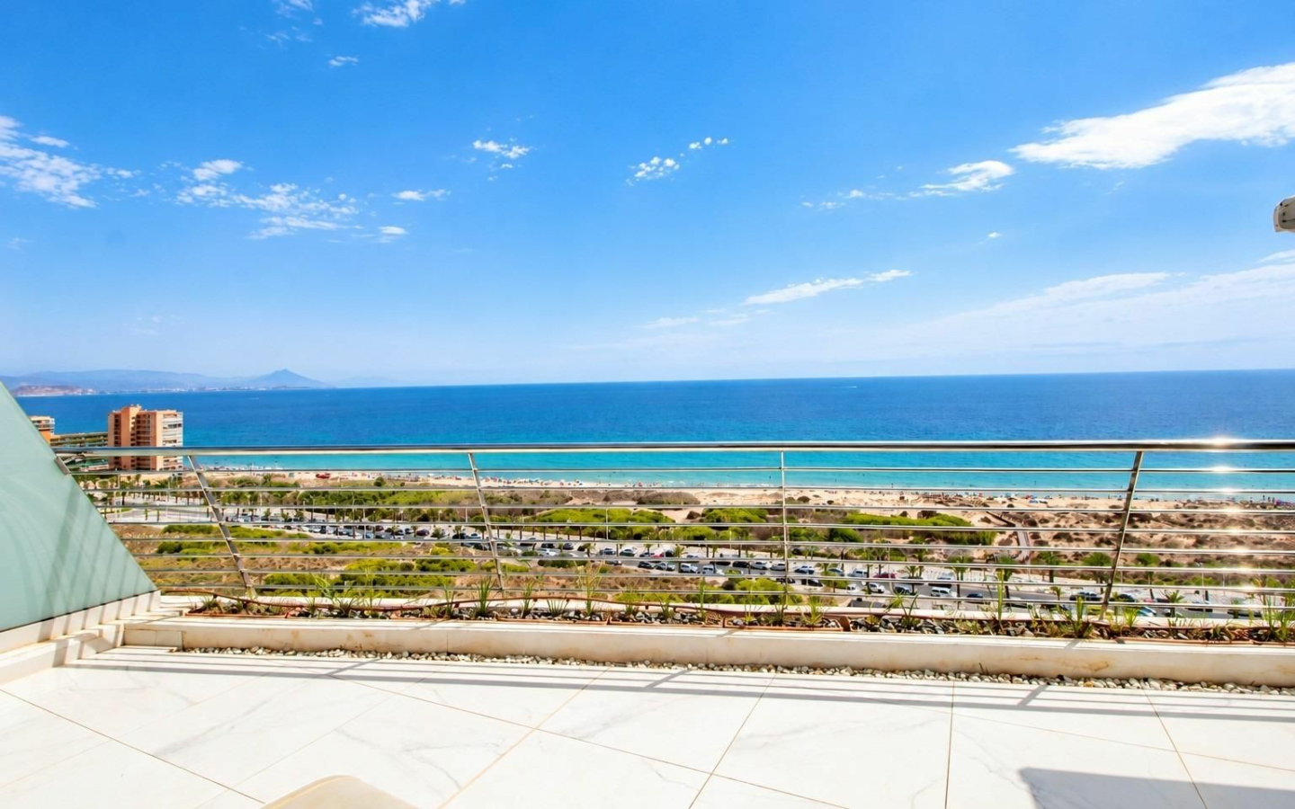 3-bedroom Apartment In Arenales Del Sol, Spain (153 M²)