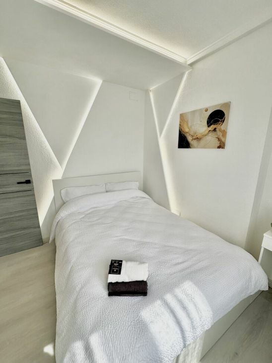 3-bedroom Apartment In Torrevieja, Spain (75 M²)