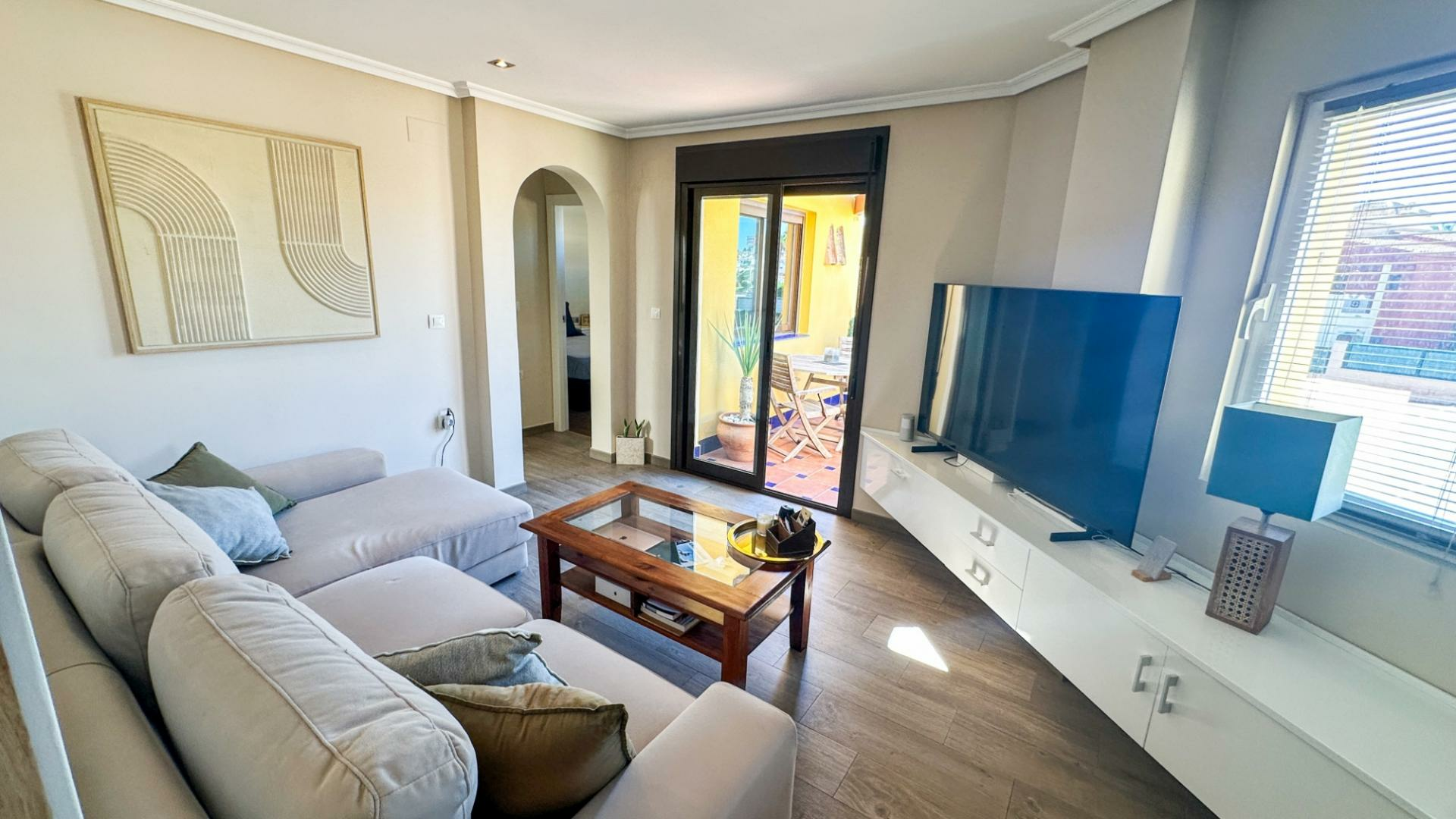 2-6-ce6e8c 2-bedroom Bungalow In Torrevieja, Spain (70 M²)