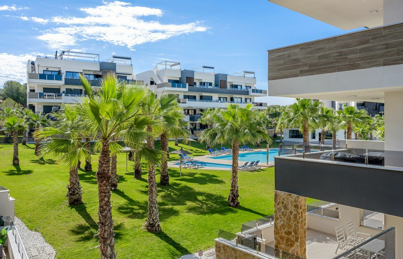 2-bedroom Apartment In Orihuela Costa, Spain (80 M²)