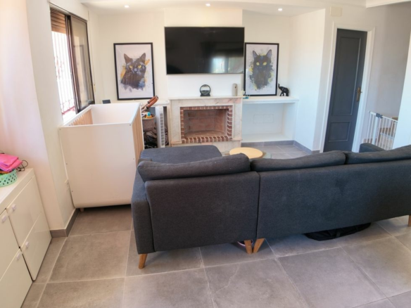 3-bedroom Villa In Orihuela Costa, Spain (100 M²)