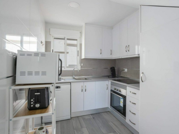 3-bedroom Apartment In Torrevieja, Spain (110 M²)