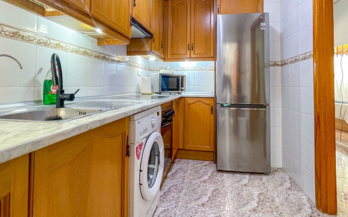 3-bedroom Apartment In Torrevieja, Spain (92 M²)