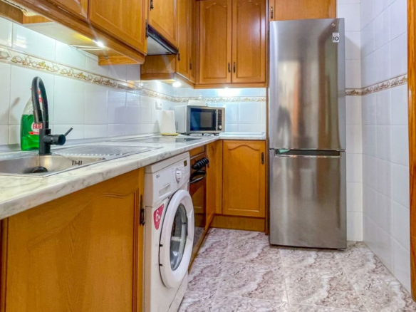 3-bedroom Apartment In Torrevieja, Spain (92 M²)