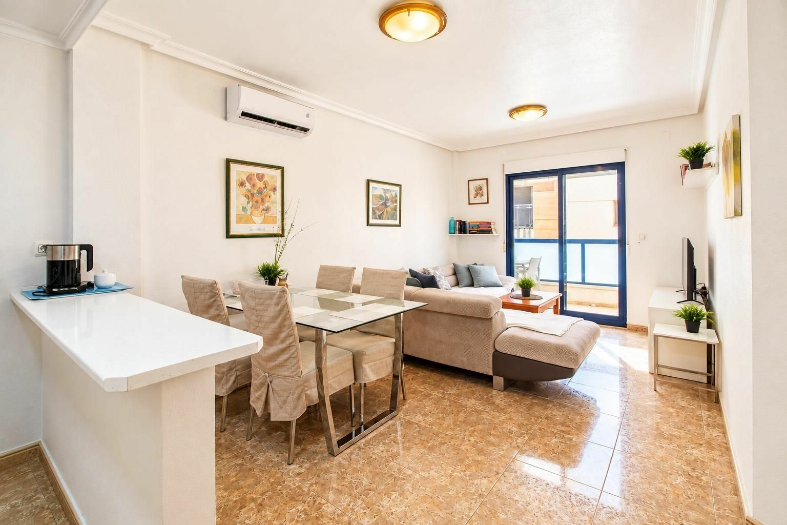 2-bedroom Apartment In Orihuela Costa, Spain (66 M²)