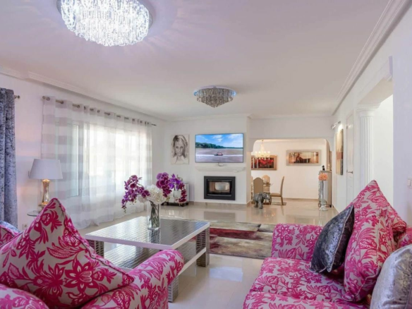 4-bedroom Villa In San Miguel De Salinas, Spain (302 M²)
