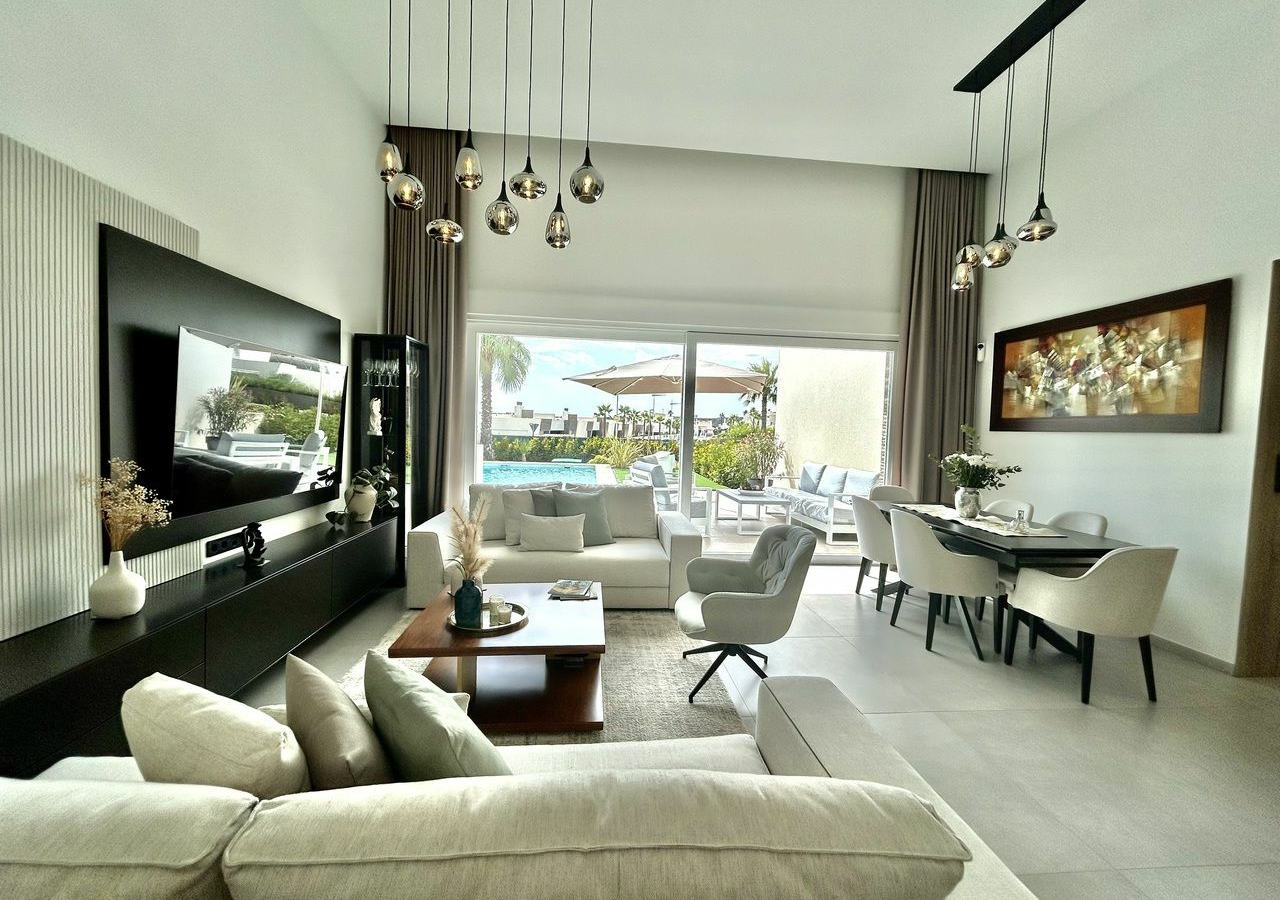 4-bedroom Villa In Algorfa, Spain (133 M²)