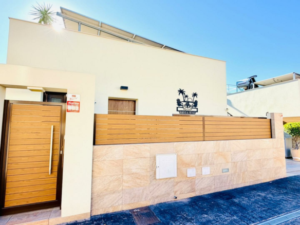 3-bedroom House In Los Montesinos, Spain (106 M²)