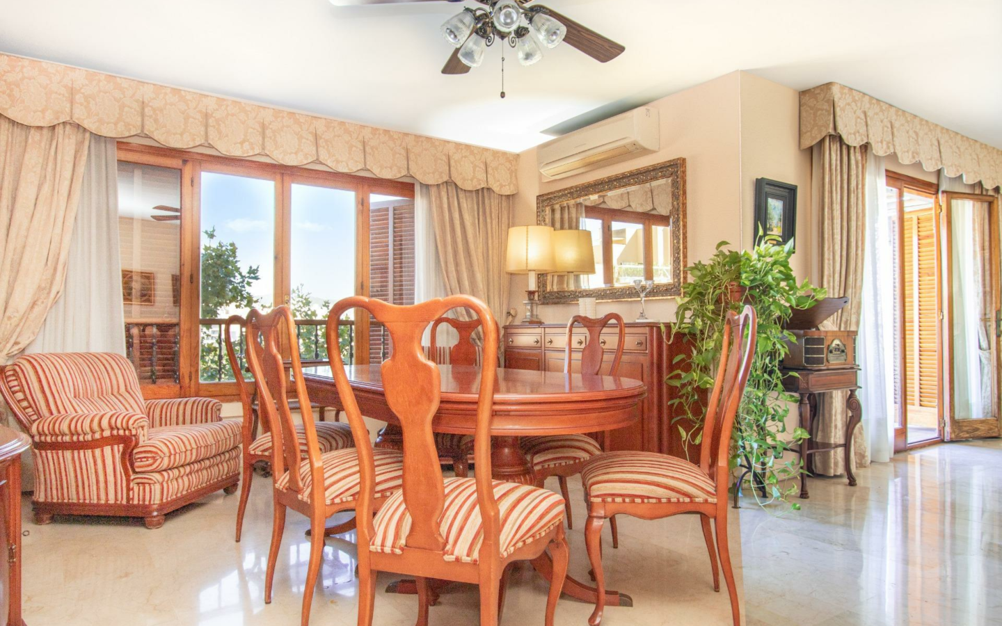 5-bedroom Flat In Palma De Mallorca, Spain (172 M²)