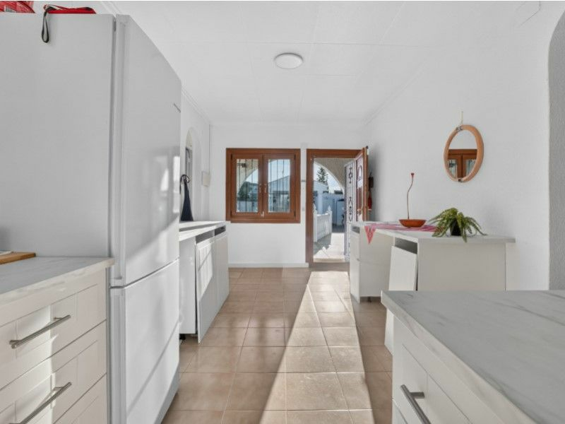 3-bedroom Villa In Torrevieja, Spain (270 M² Plot)