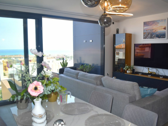 3-bedroom Apartment In Guardamar Del Segura, Spain (93 M²)