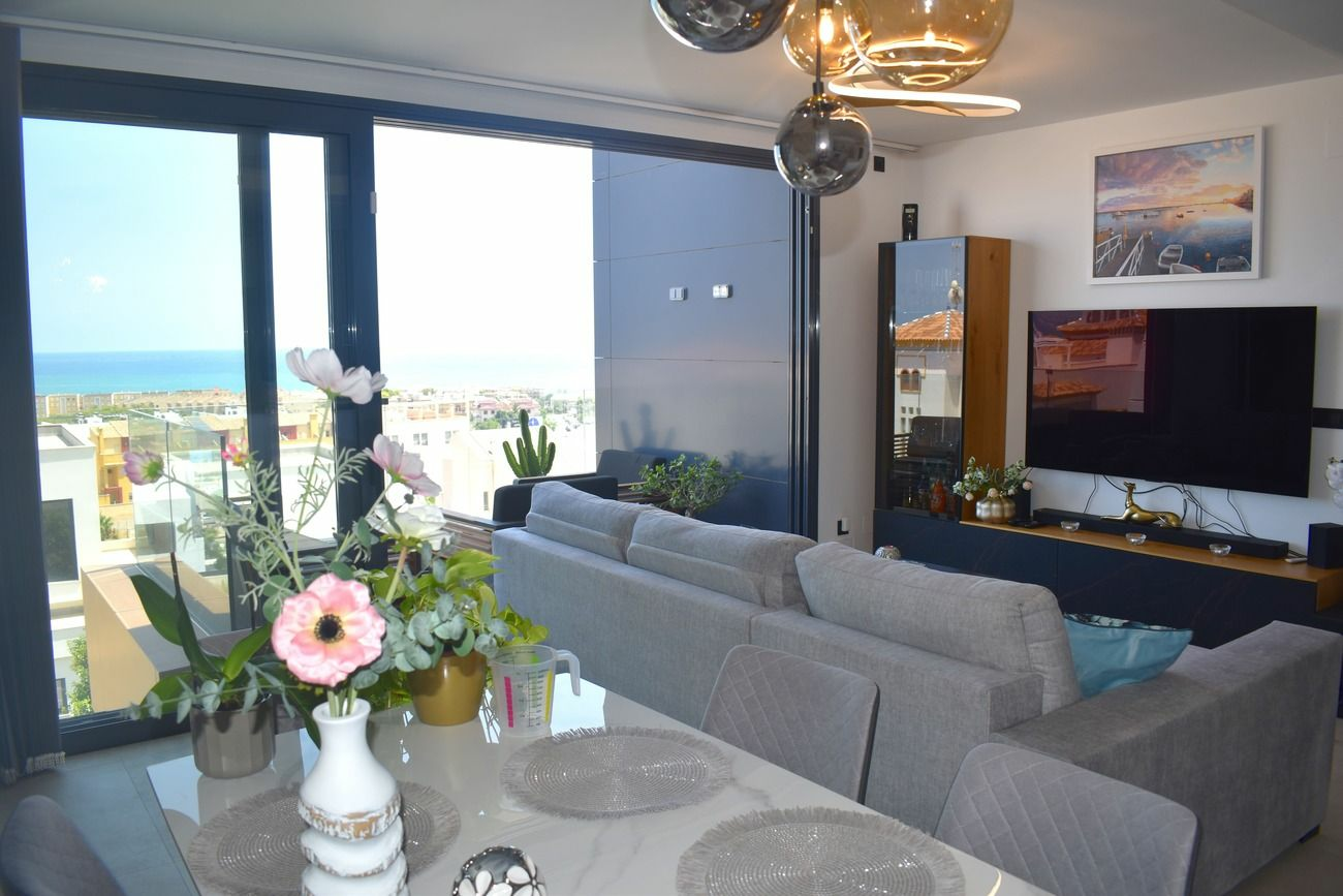3-bedroom Apartment In Guardamar Del Segura, Spain (93 M²)