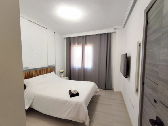 3-bedroom Apartment In Torrevieja, Spain (75 M²)