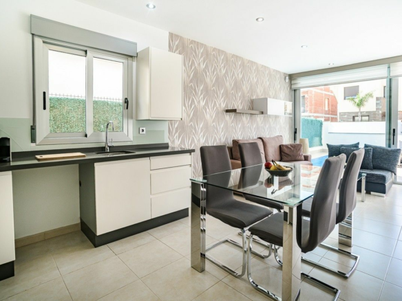 3-bedroom Villa In Lo Pagan, Spain (109 M²)