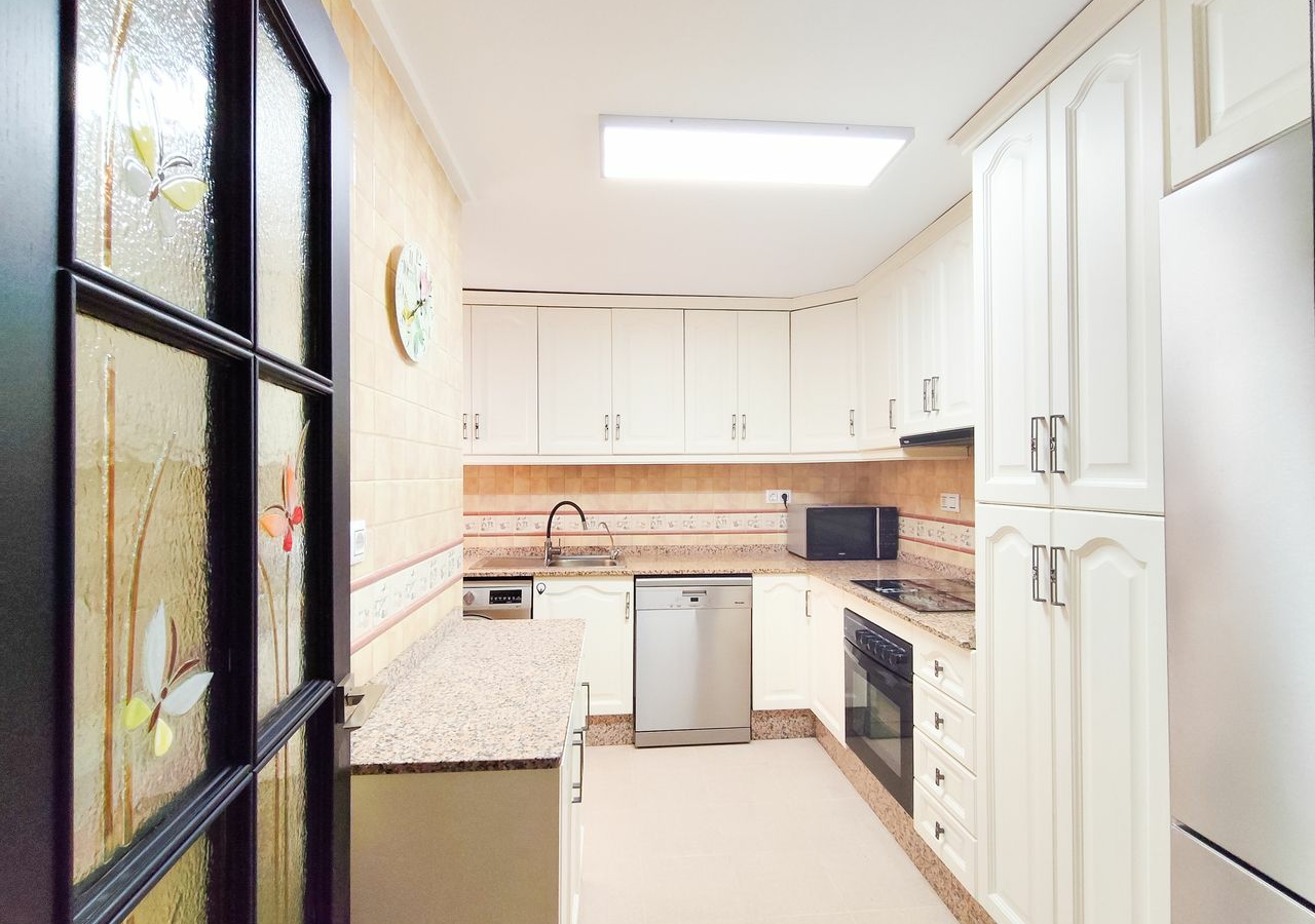 3-bedroom Apartment In Torrevieja, Spain (109 M²)