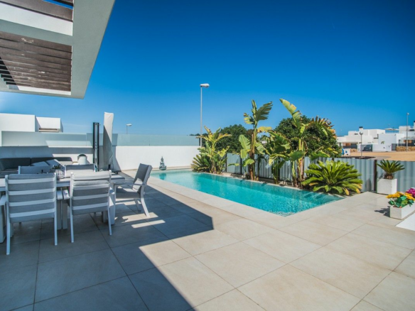 4-bedroom Villa In Formentera Del Segura, Spain (203 M²)