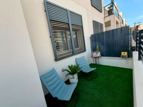 2-bedroom Apartment In Torrevieja, Spain (81 M²)
