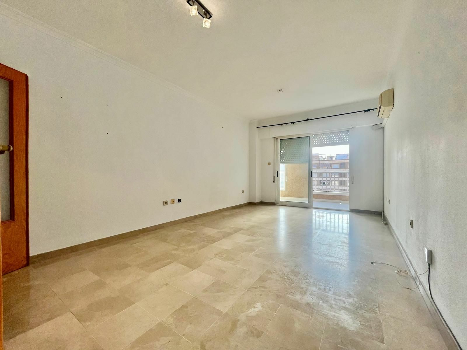 2-7-593653 3-bedroom Apartment In Torrevieja, Spain (106 M²)