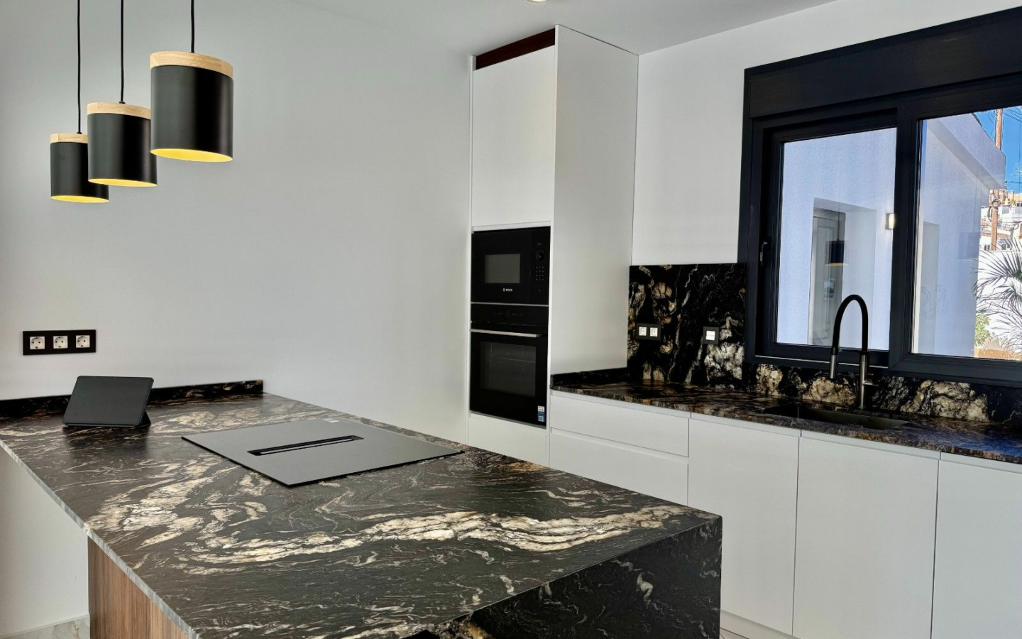 4-bedroom Villa In Rojales, Spain (205 M²)