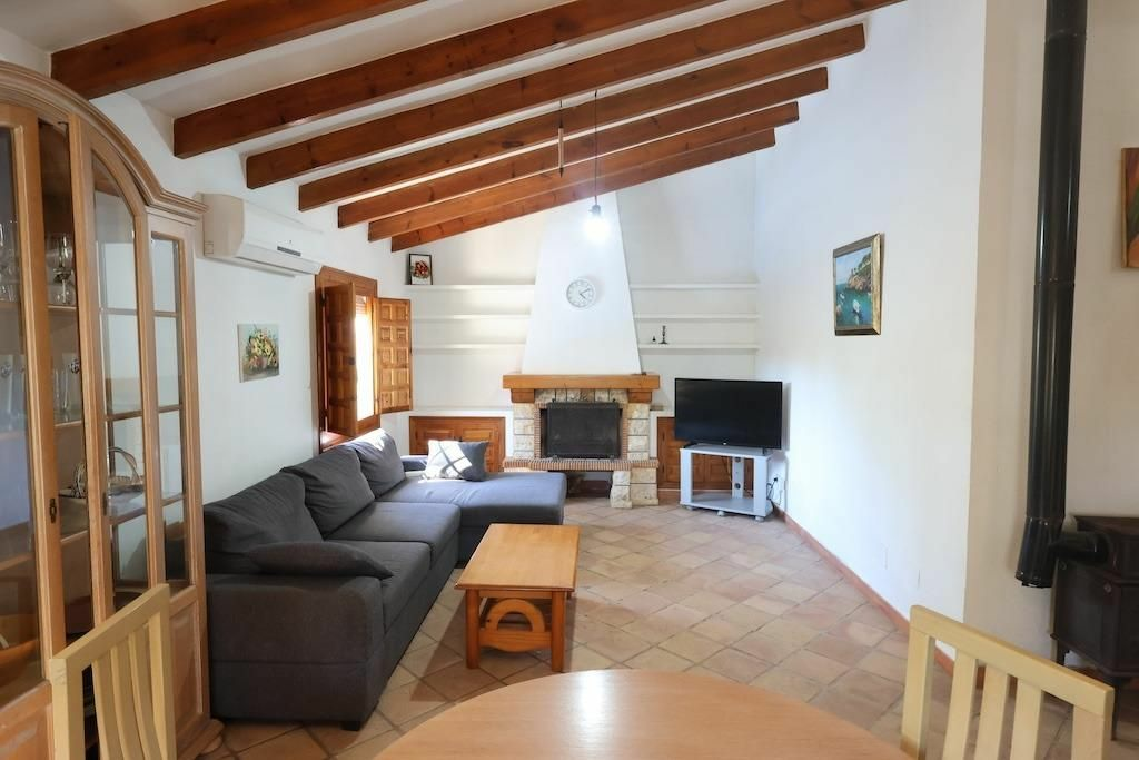 4-bedroom Villa In Cabo Roig, Spain (133 M²)