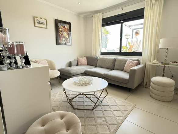 3-bedroom House In Orihuela Costa, Spain