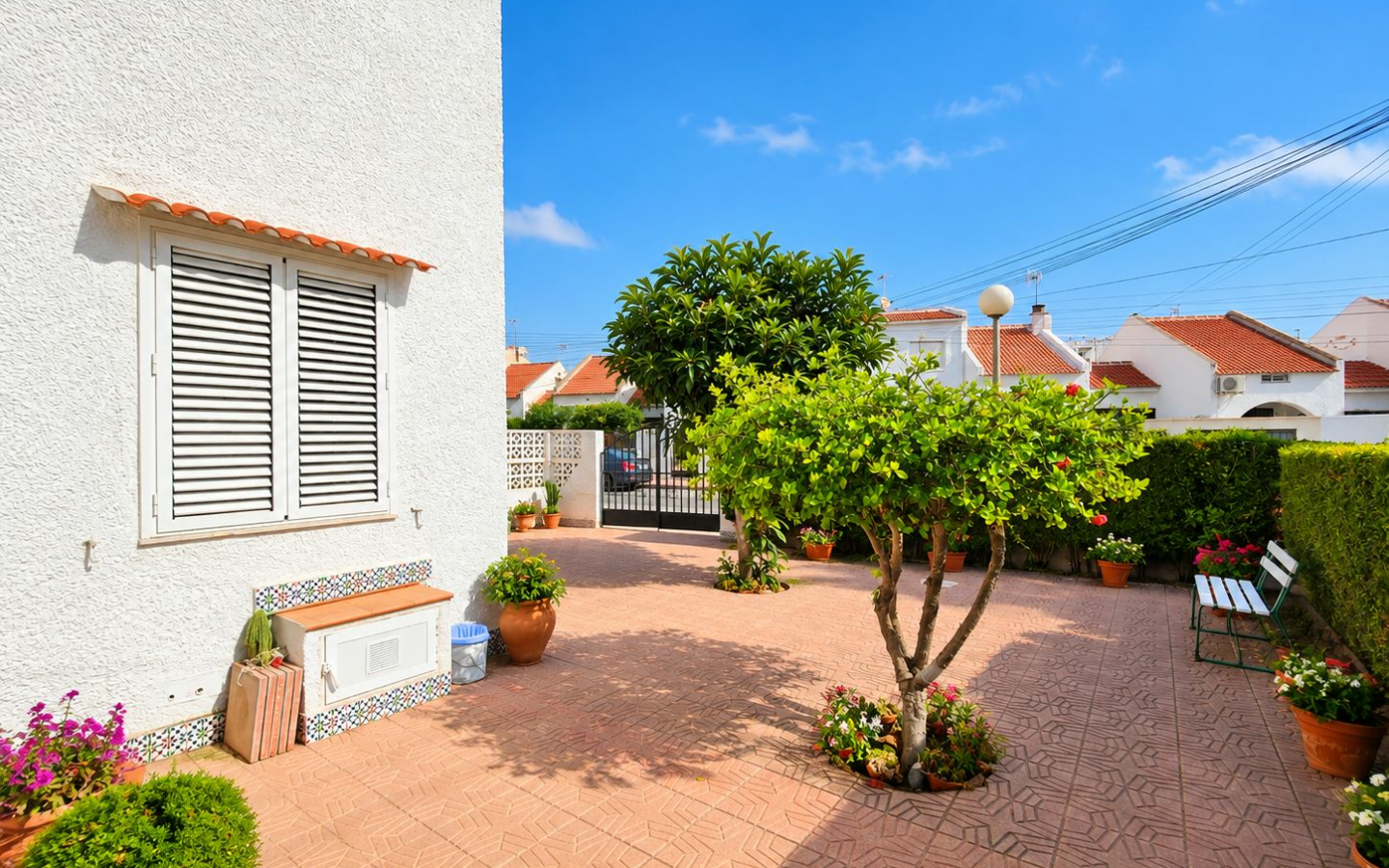 2-bedroom House In Torrevieja, Spain (70 M²)