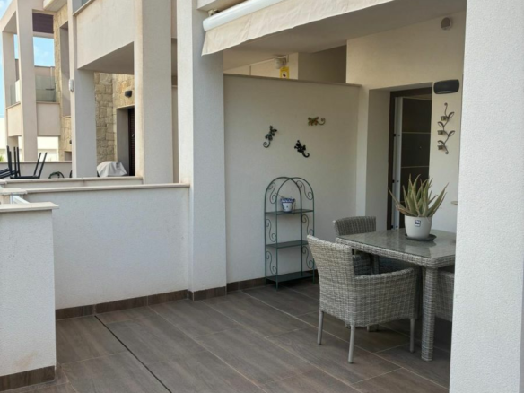 2-bedroom Apartment In Torrevieja, Spain (78 M²)