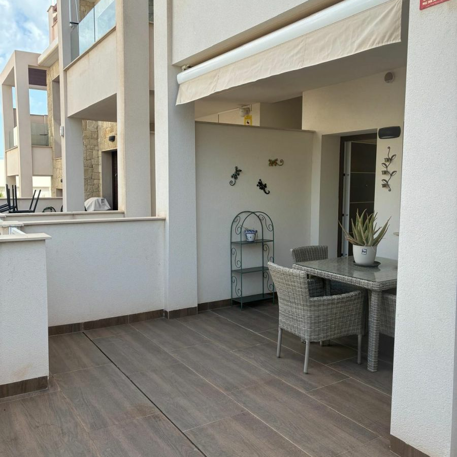 2-bedroom Apartment In Torrevieja, Spain (78 M²)
