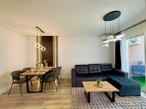 2-bedroom Apartment In Torrevieja, Spain (67 M²)