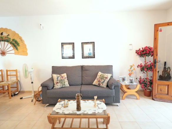 3-bedroom Bungalow In Torrevieja, Spain (80 M²)