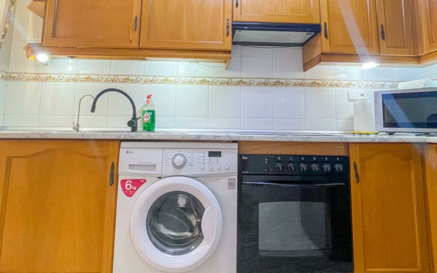 3-bedroom Apartment In Torrevieja, Spain (92 M²)