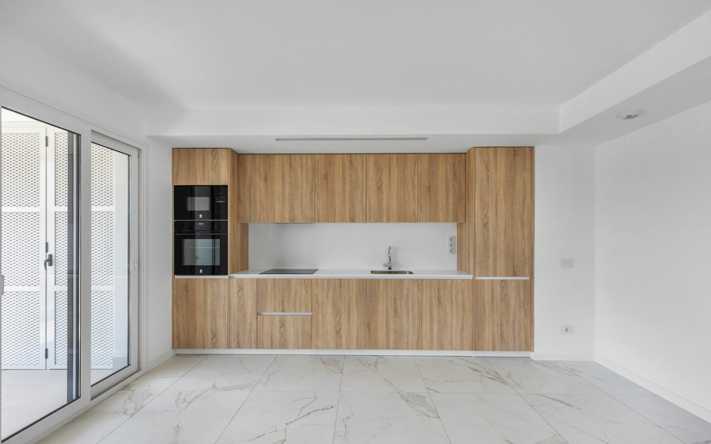 2-bedroom Apartment In Torrevieja, Spain (61 M²)