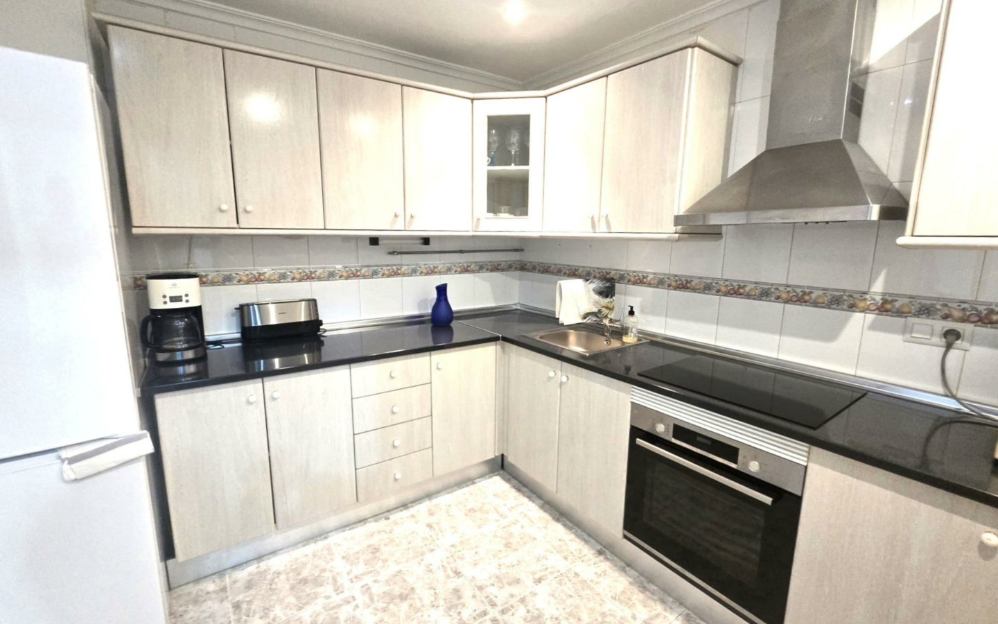 3-bedroom Apartment In Torrevieja, Spain (125 M²)
