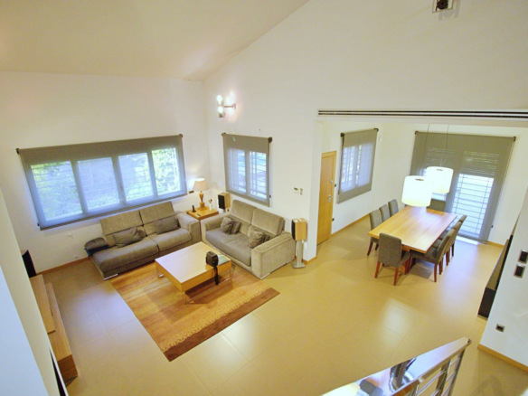 4-bedroom Villa In Peña Las Aguilas, Spain (500 M²)