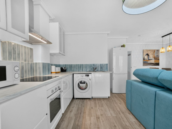 3-bedroom Apartment In Torrevieja, Spain (117 M²)