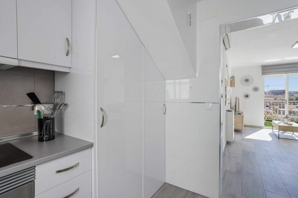 3-bedroom Apartment In Torrevieja, Spain (110 M²)