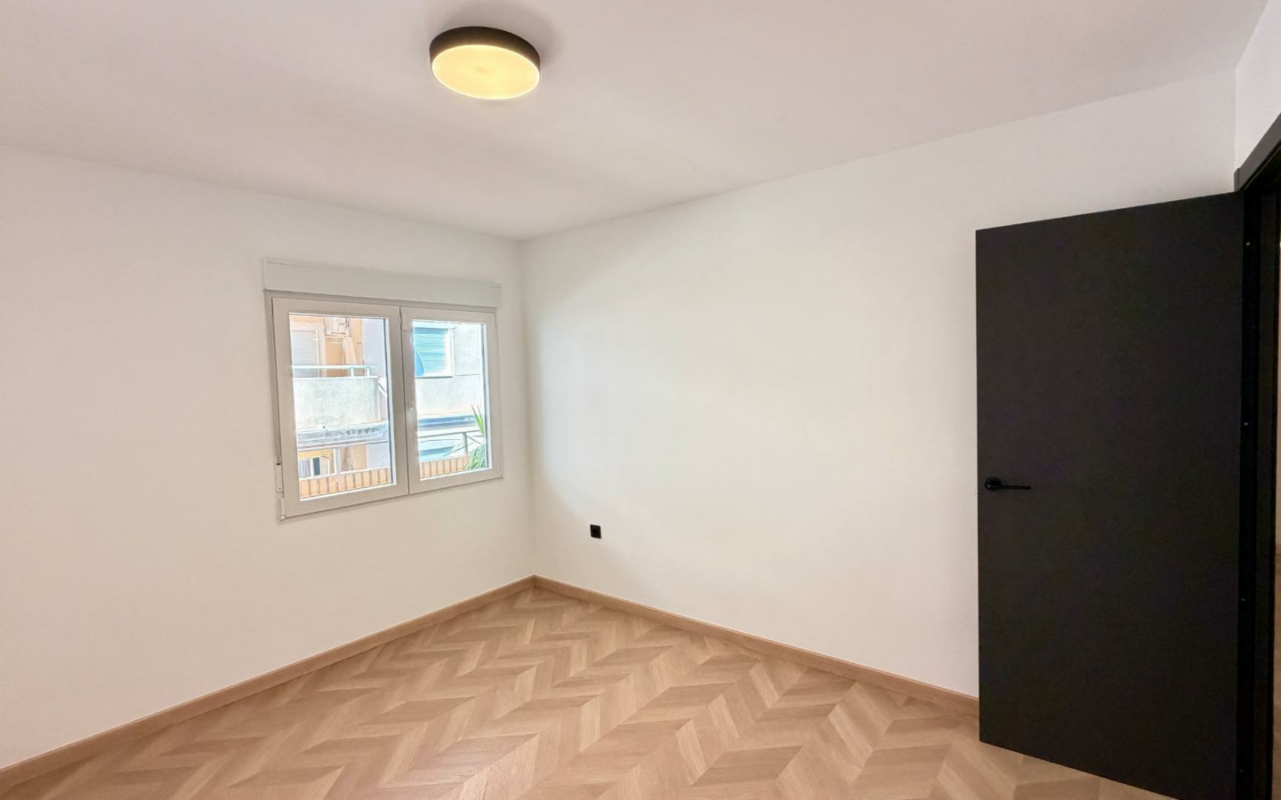 3-bedroom Apartment In Torrevieja, Spain (100 M²)