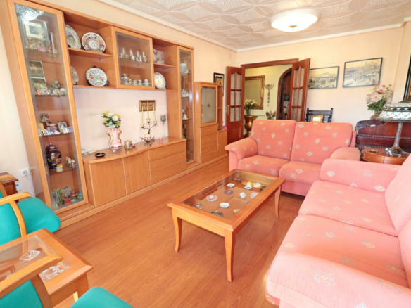 3-bedroom Apartment In Torrevieja, Spain (97 M²)