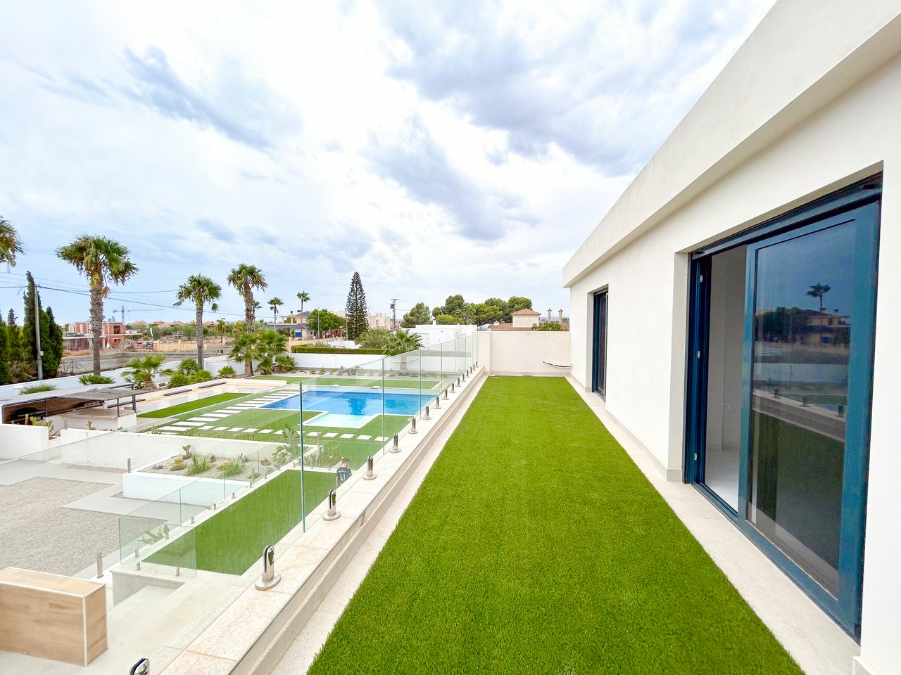 2-7-e10c59 8-bedroom Villa In Los Montesinos, Spain (377 M²)