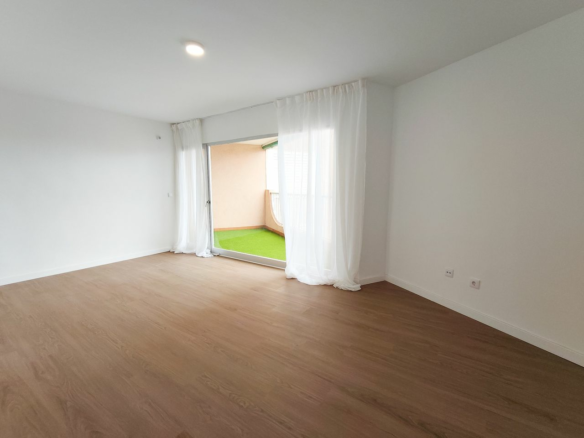 3-bedroom Apartment In Orihuela Costa, Spain (93 M²)