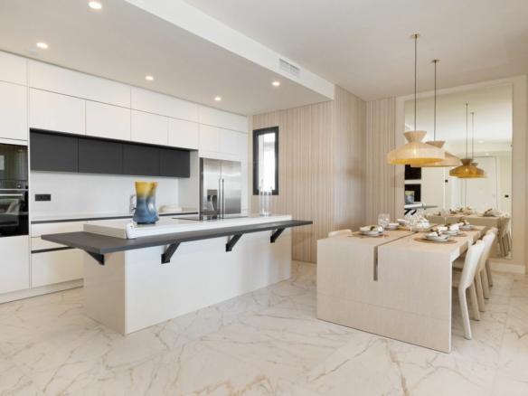 3-bedroom Apartment In Estepona, Spain (202 M²)