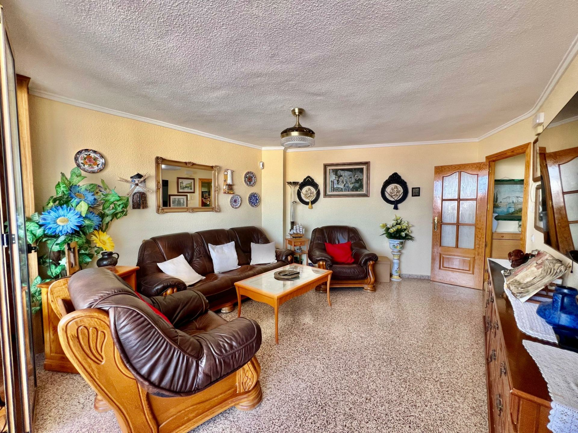 3-bedroom Apartment In Torrevieja, Spain (110 M²)