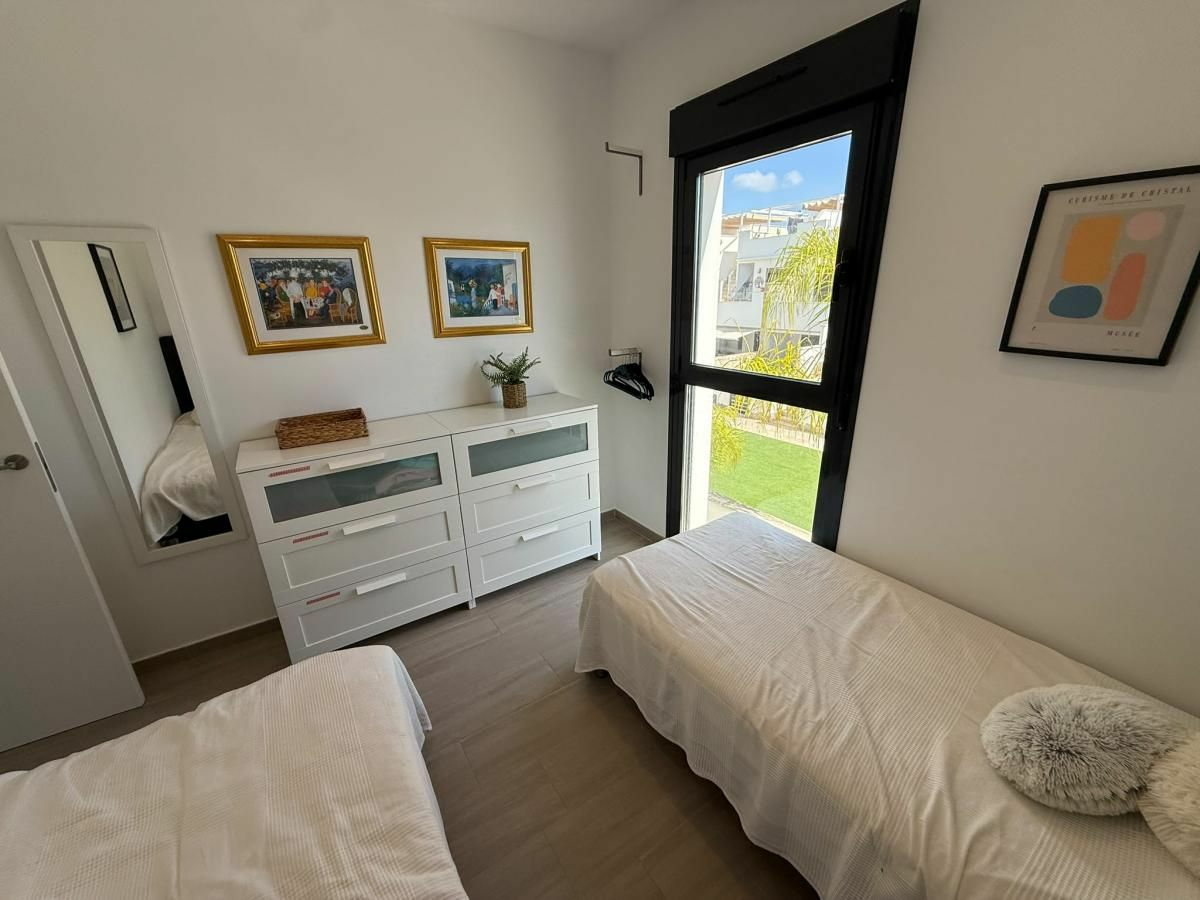 3-bedroom Apartment In Pilar De La Horadada, Spain