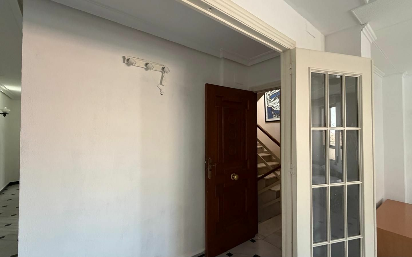 3-bedroom Apartment In Torrevieja, Spain (87 M²)
