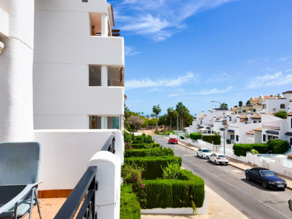 2-bedroom Apartment In Orihuela Costa, Spain (122 M²)