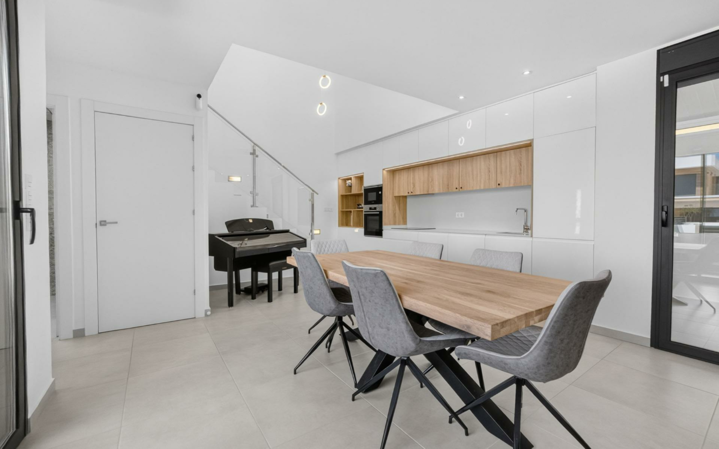 5-bedroom Villa In Rojales, Spain (214 M²)