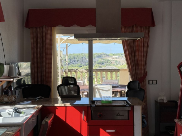 5-bedroom Villa In Orihuela Costa, Spain (214 M²)