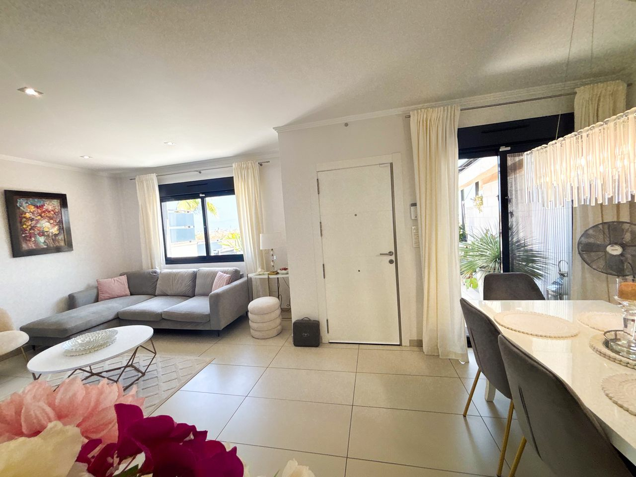 3-bedroom House In Orihuela Costa, Spain