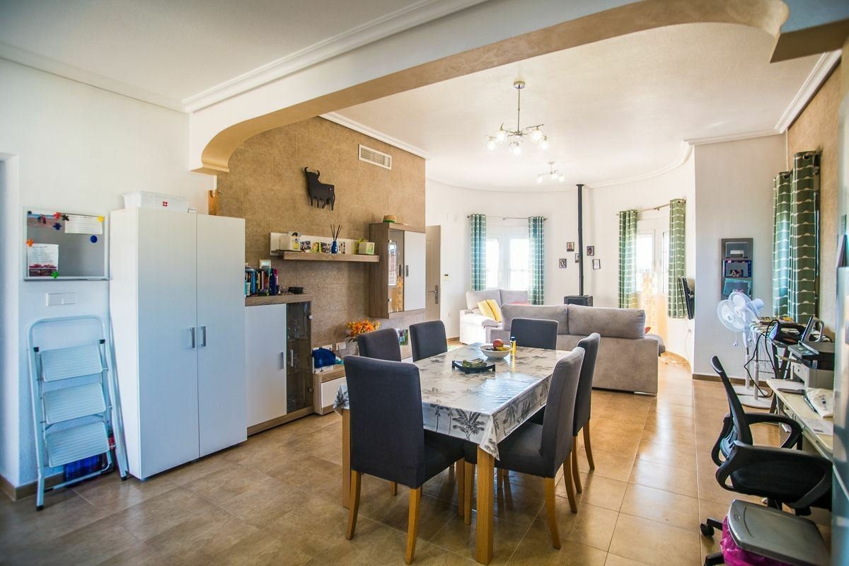 4-bedroom Villa In Catral, Spain (146 M²)